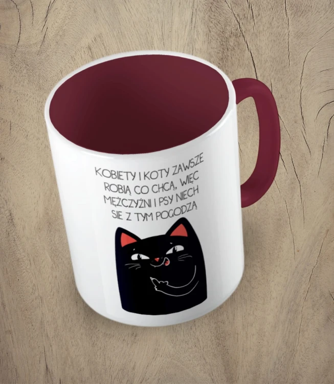 Bordowy kubek kobiety i koty