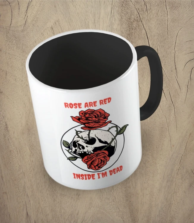 Czarny kubek rose are red