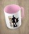 Różowy kubek art coffee