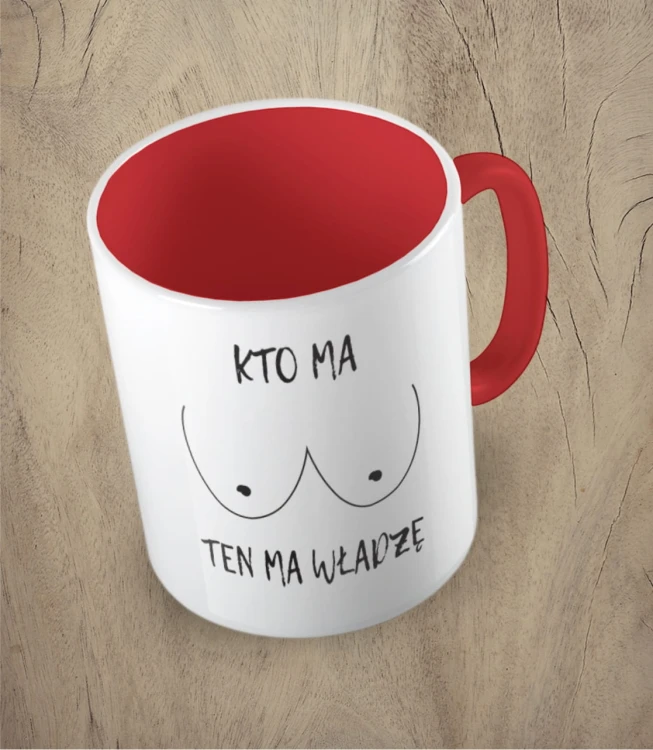 Kubek kto ma cycki czerwony