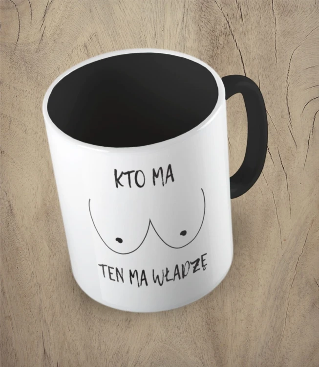 Kubek kto ma cycki czarny
