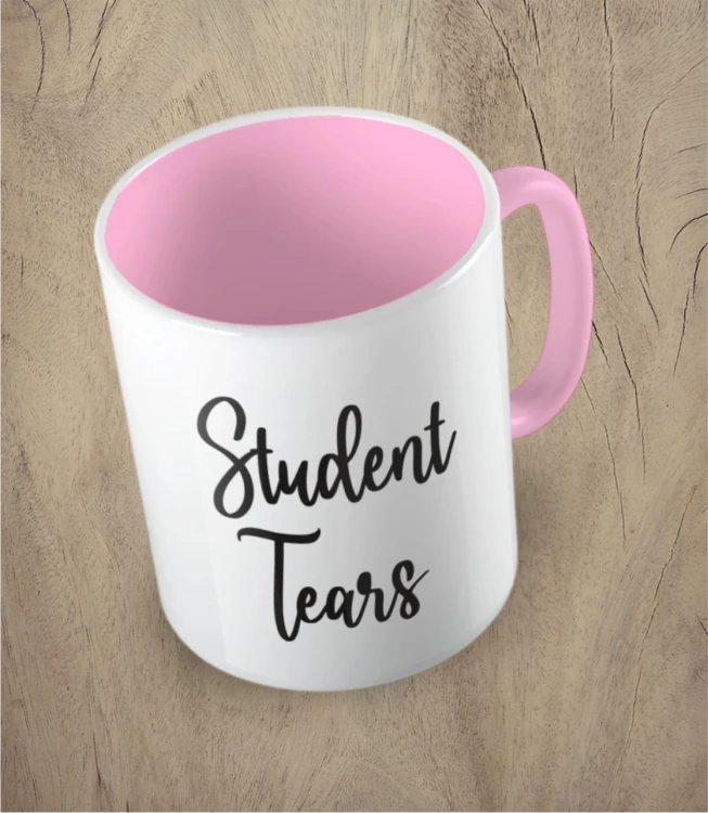 różowy kubek student tears
