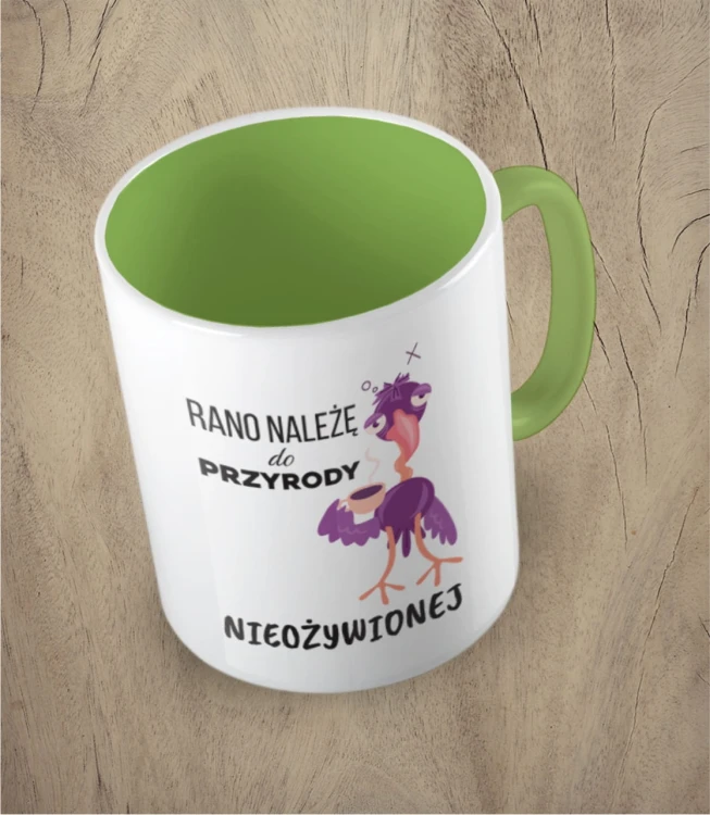 Jasnozielony kubek rano należę do przyrody nieożywionej