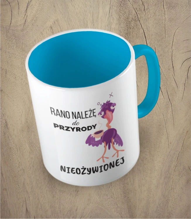 Błękitny kubek rano należę do przyrody nieożywionej