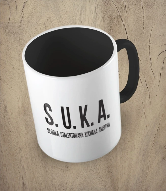 Czarny kubek suka